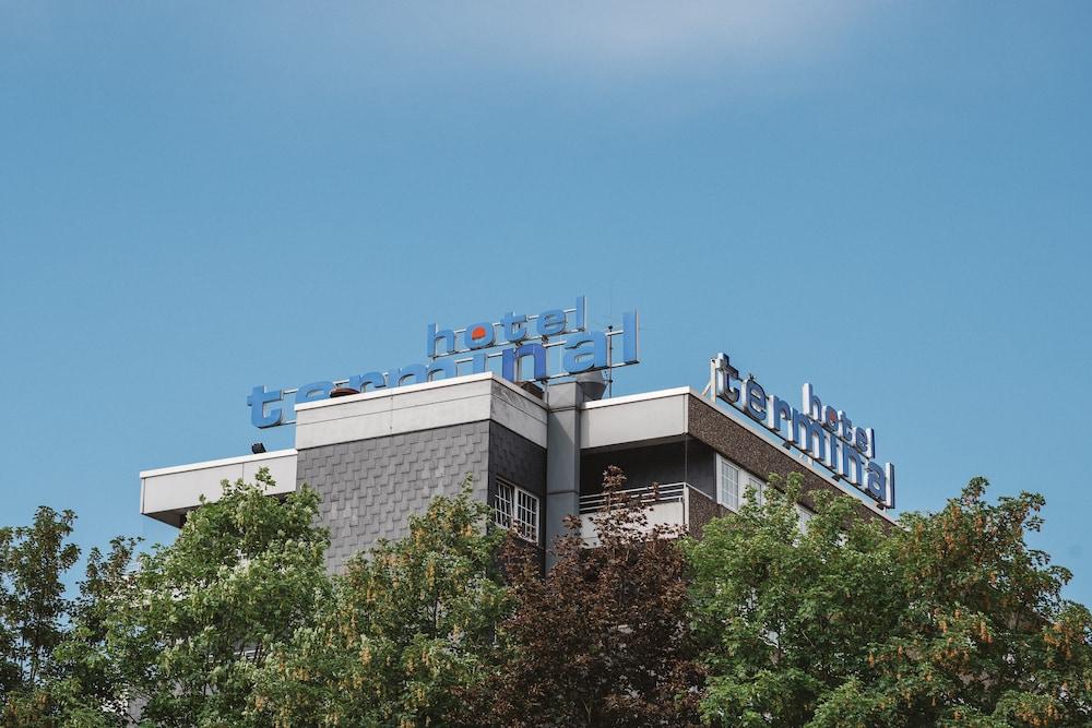 Terminal Hotel Koeln Buitenkant foto