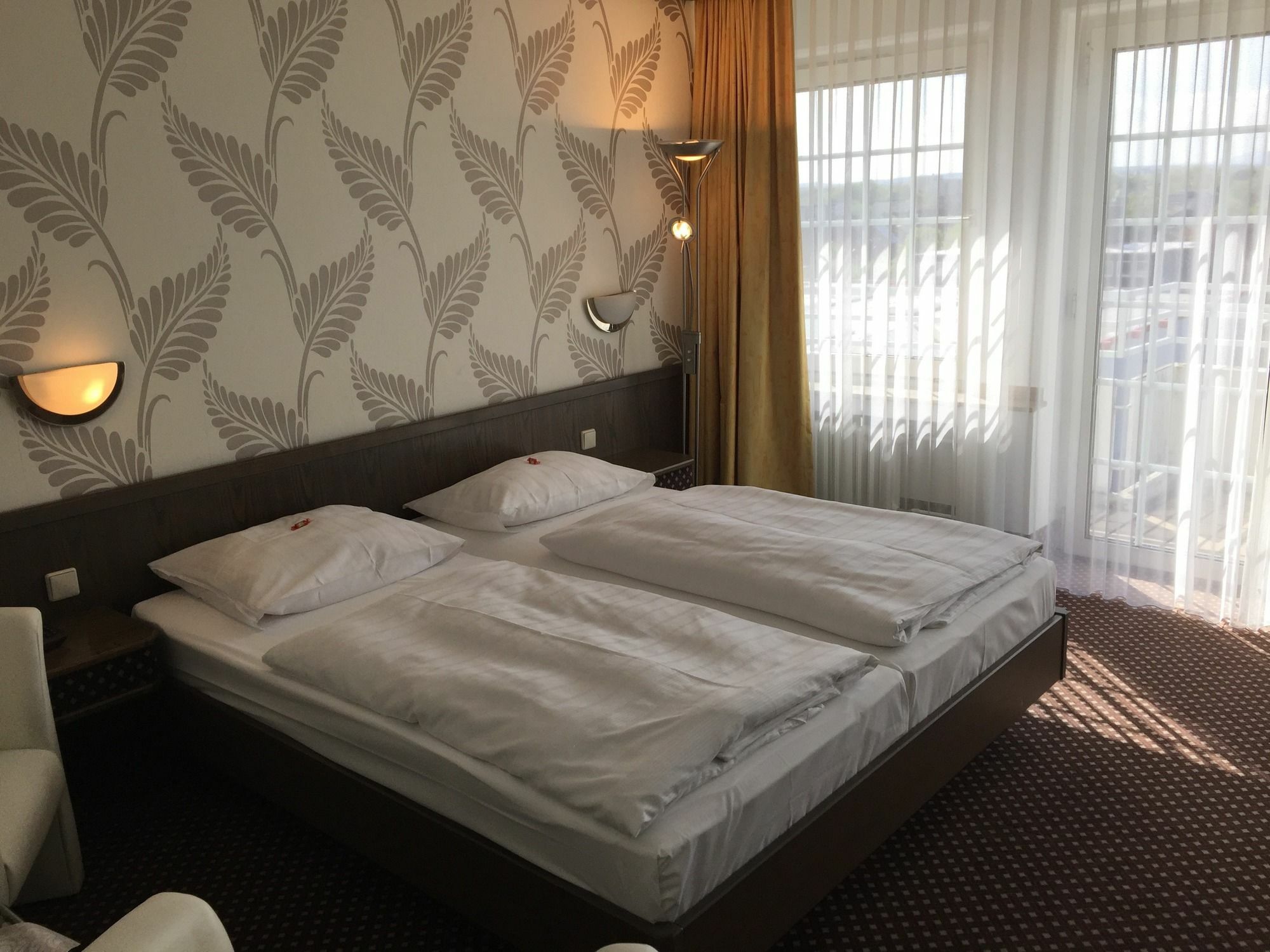 Terminal Hotel Koeln Buitenkant foto